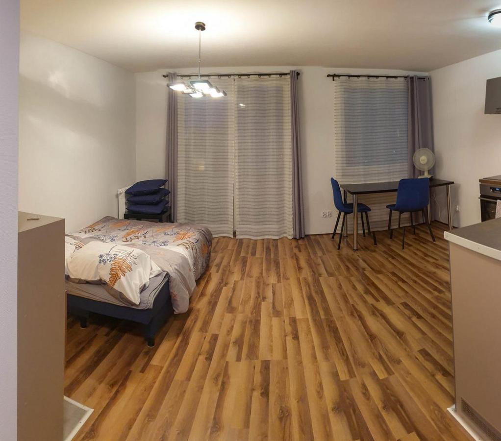 Mini Apartament Krakow Pn / Cracow North Z Parkingiem Экстерьер фото